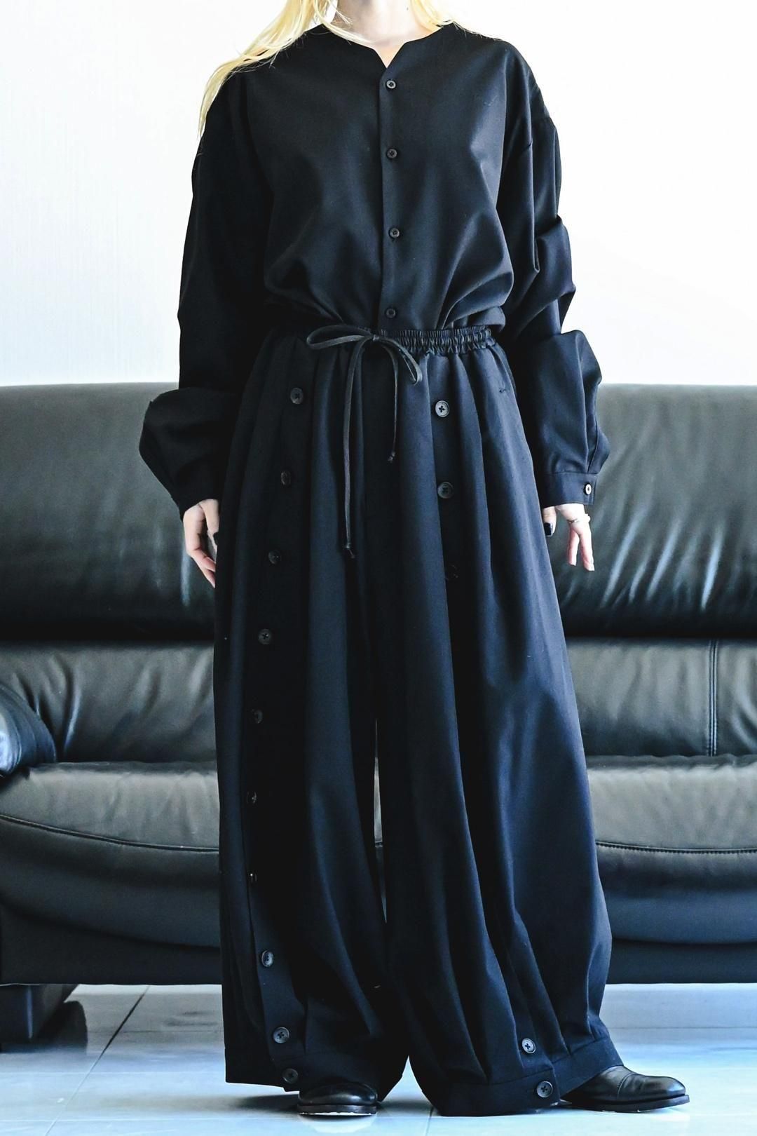 Wool Gabardine Mirrored Button Big Pants