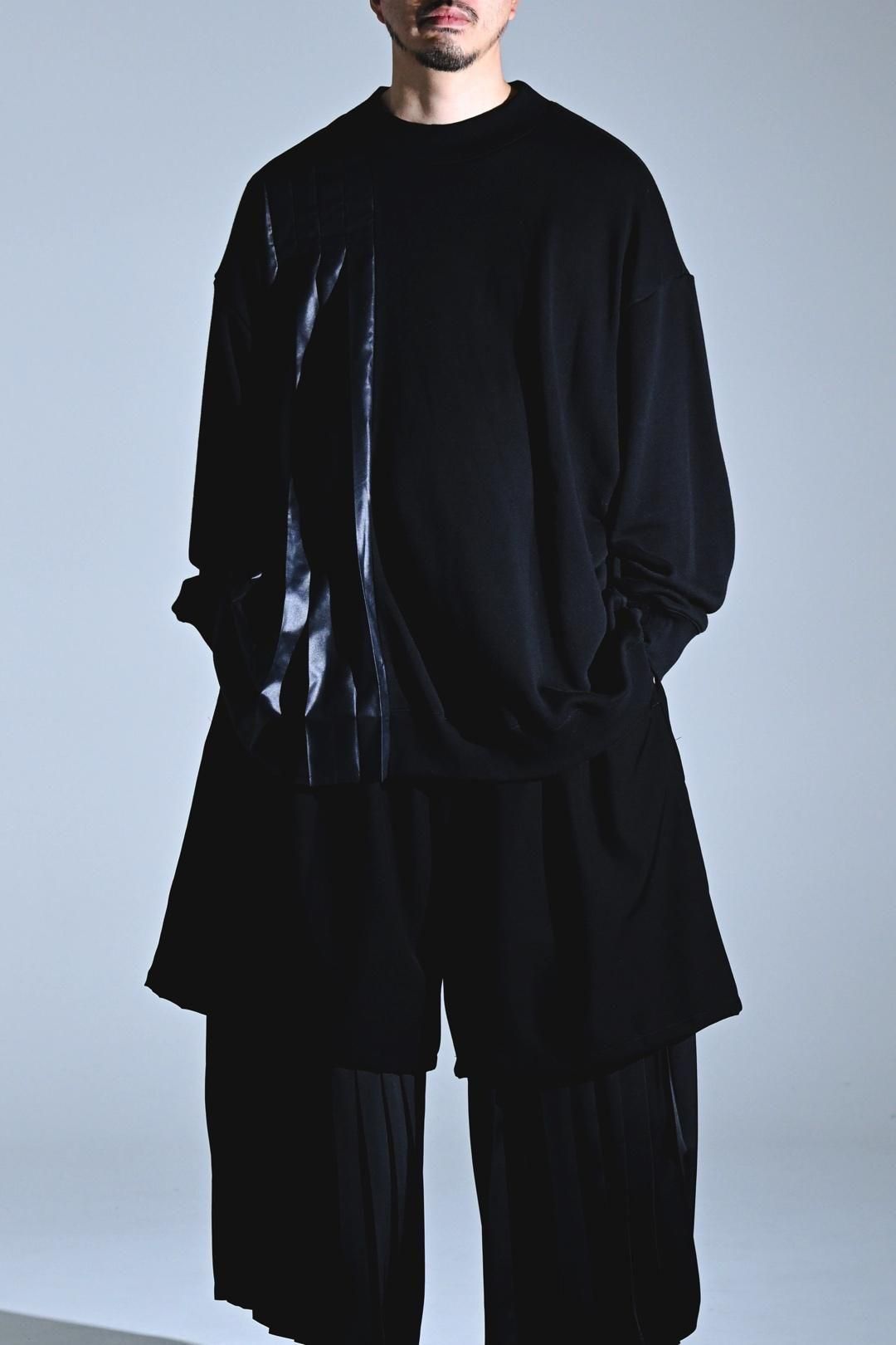 Pleats Tier Sweat black