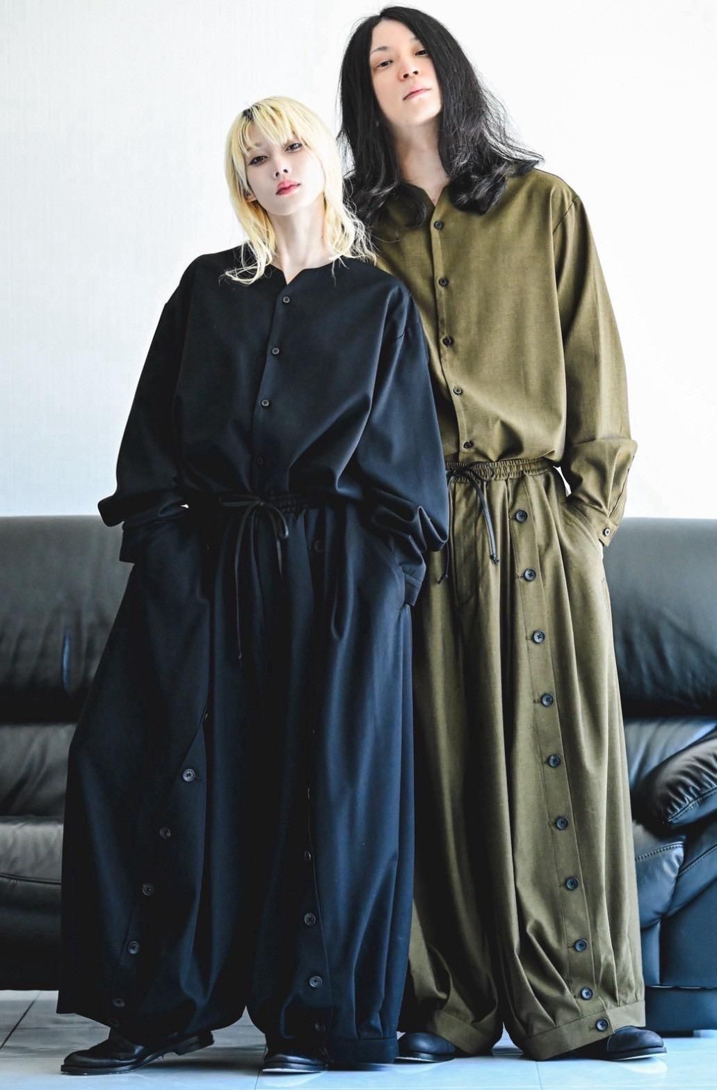 Wool Gabardine Mirrored Button Big Pants