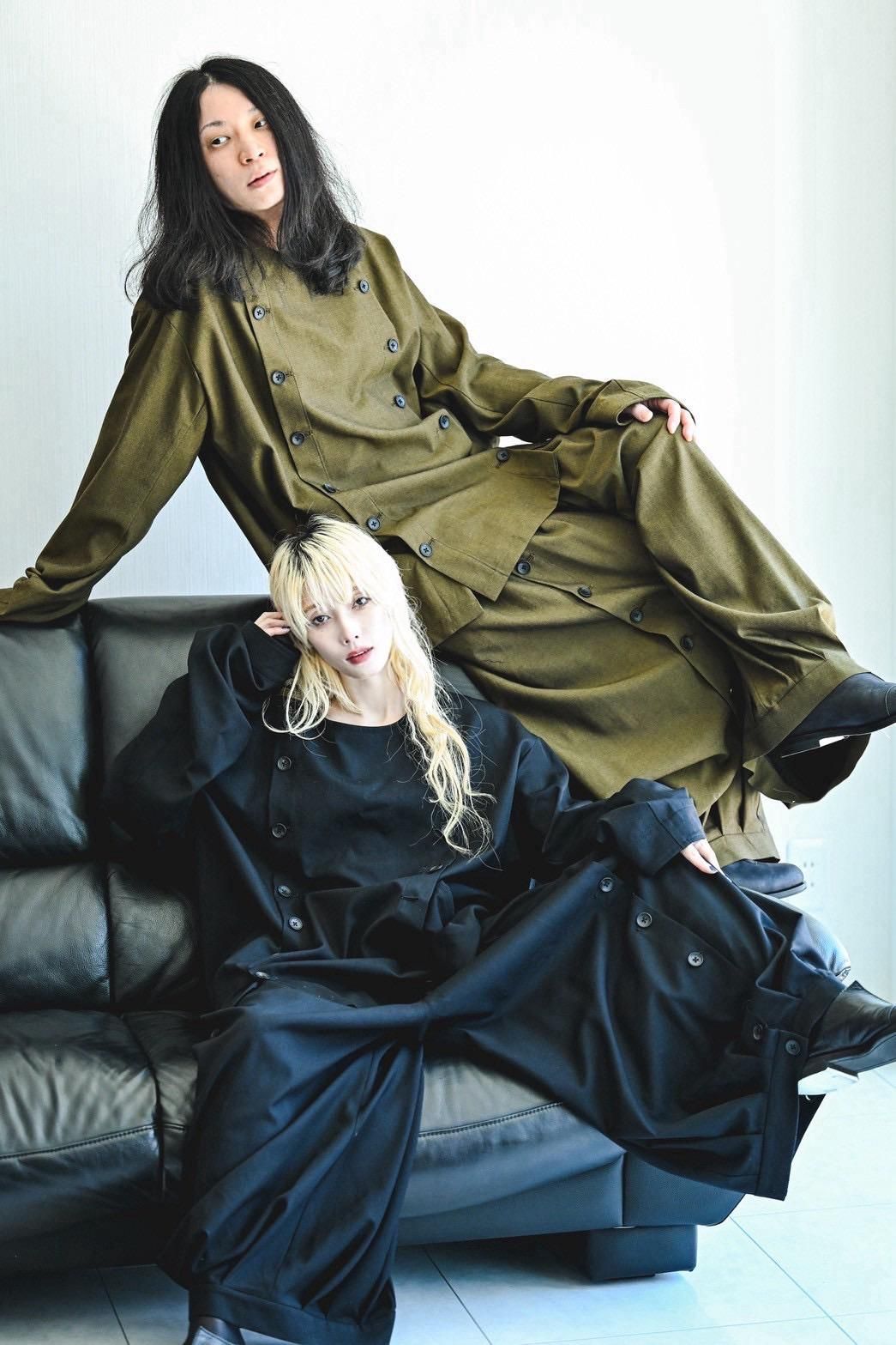 Wool Gabardine Mirrored Button Big Pants