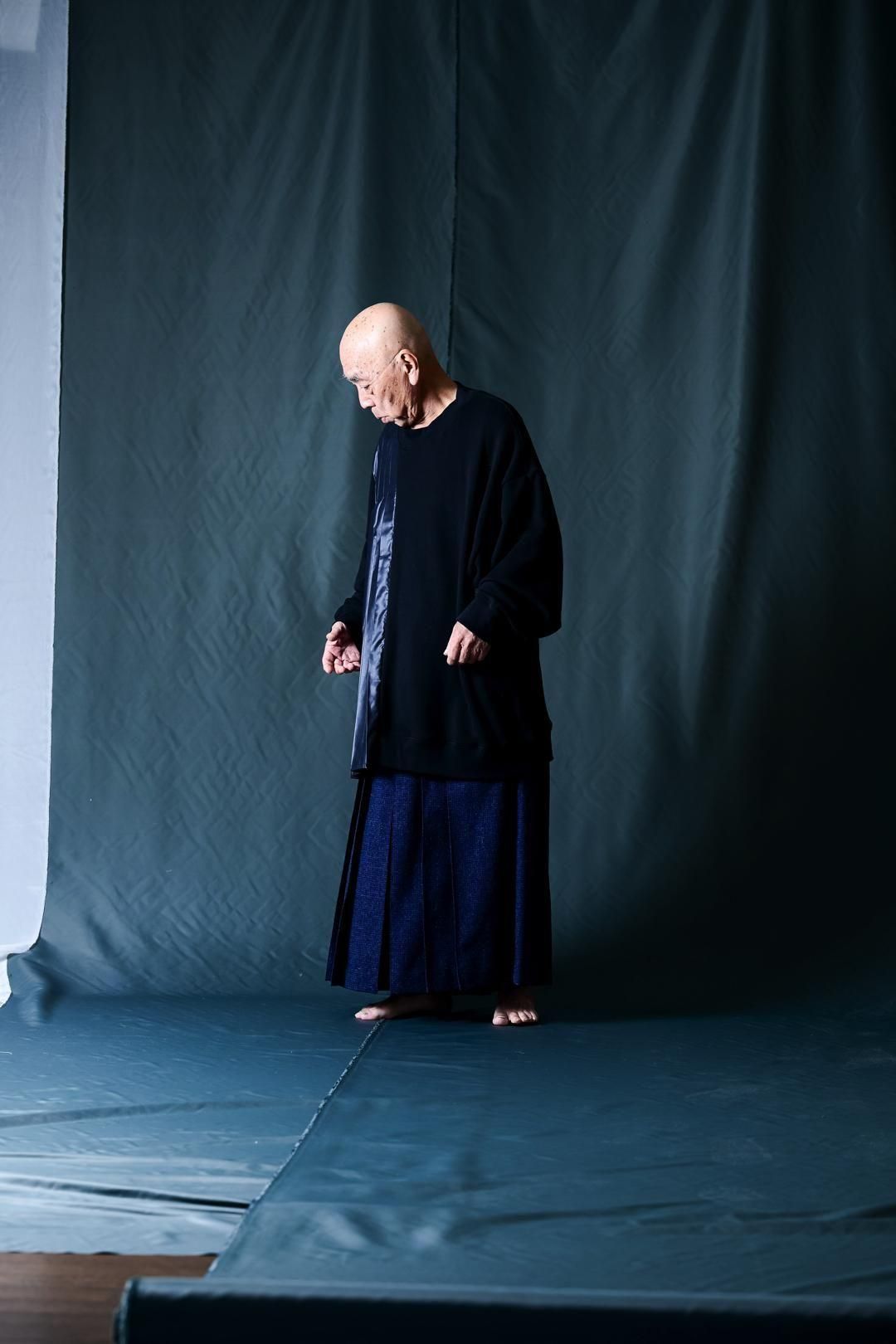 Pleats Tier Sweat black