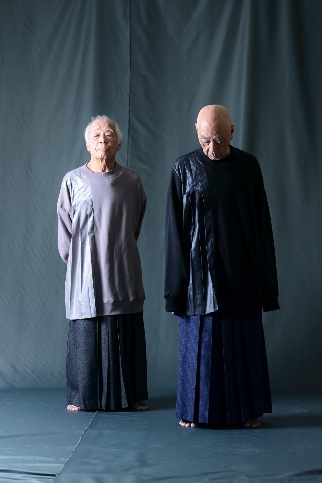 Pleats Tier Sweat black