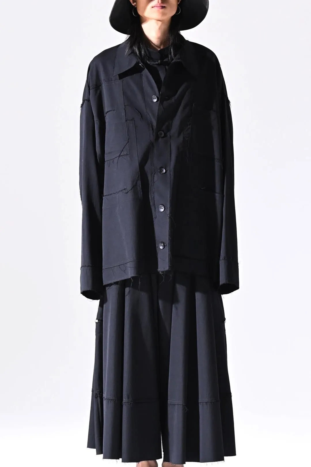 Wool Gabardine Cut Off Jacket with Damage Pocket