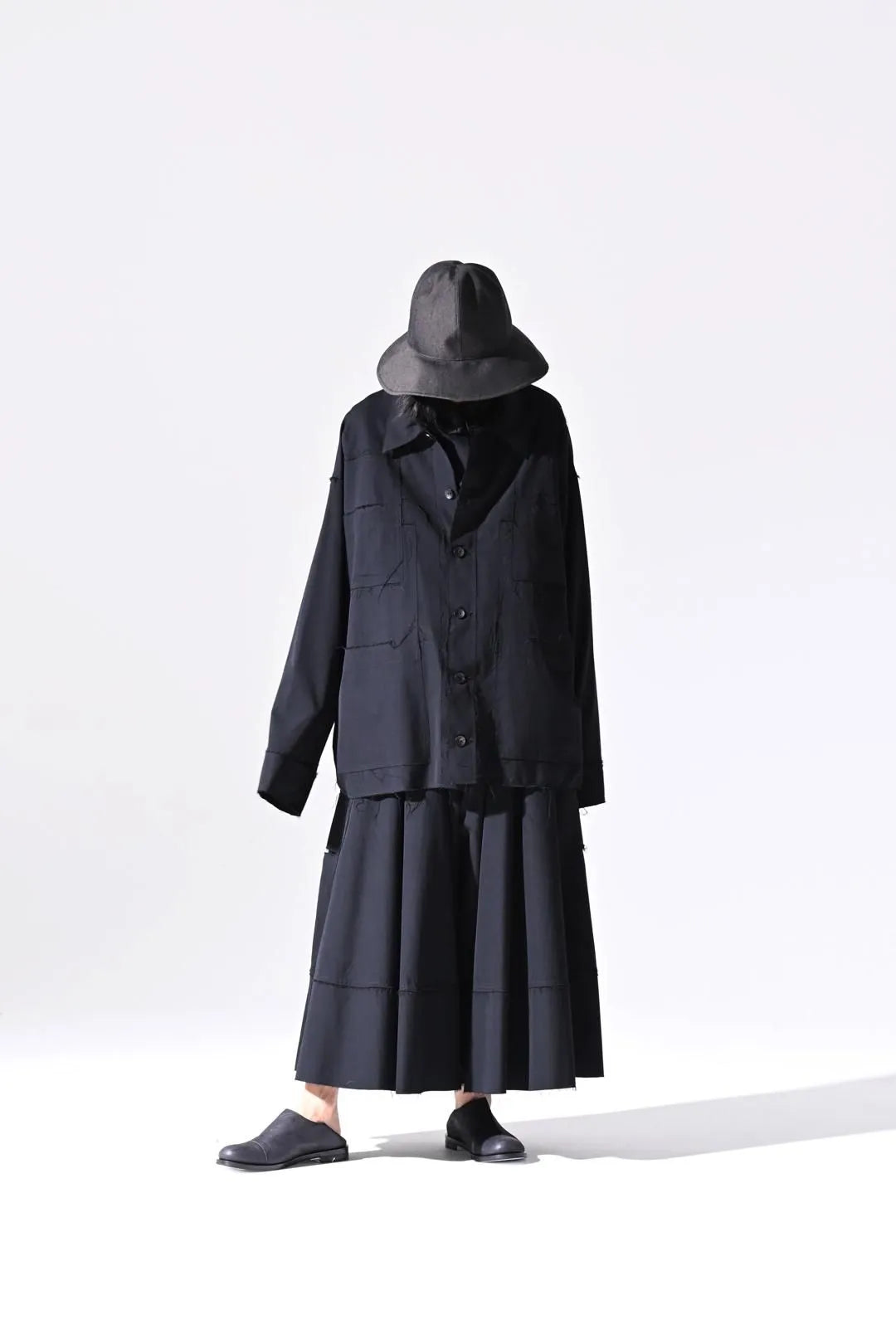 Wool Gabardine Cut Off Jacket with Damage Pocket