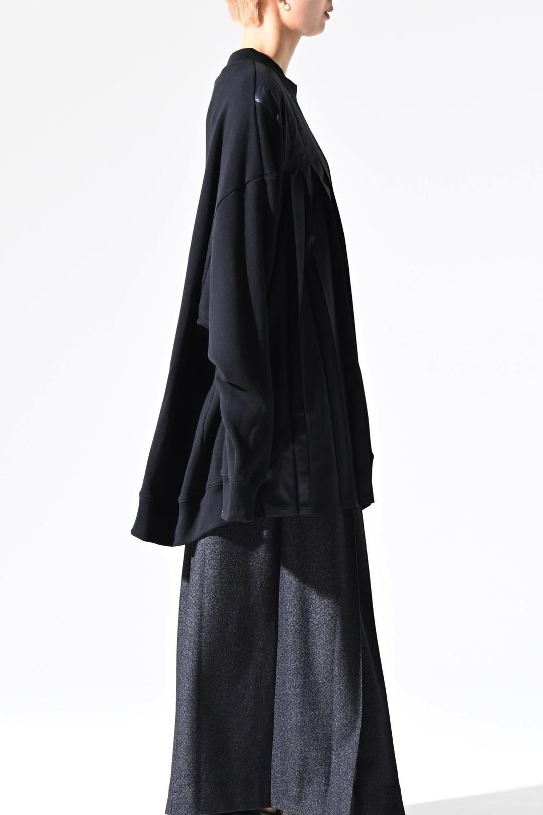 Pleats Tier Sweat black