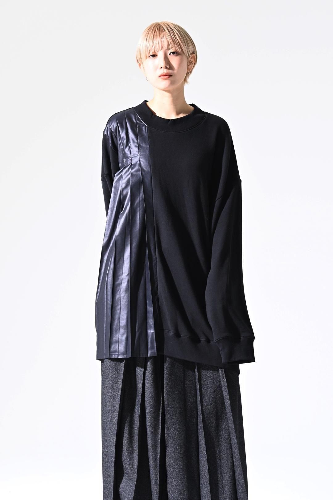 Pleats Tier Sweat black