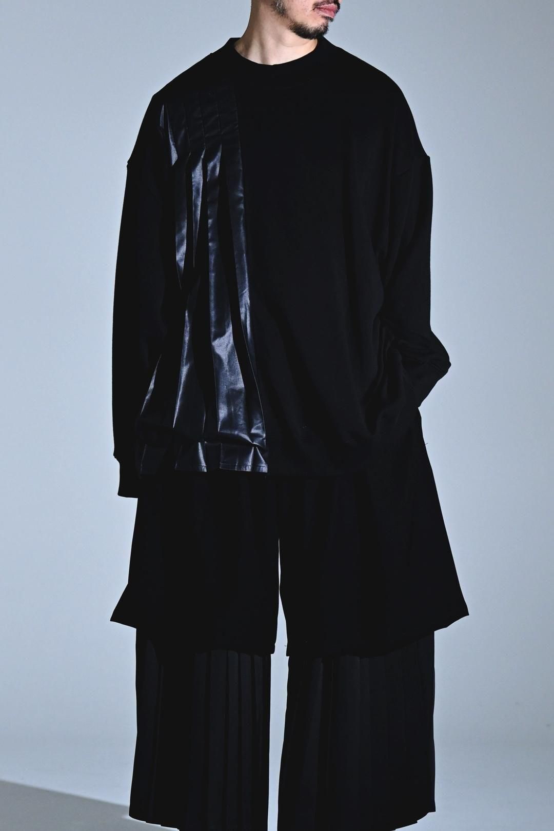 Pleats Tier Sweat black