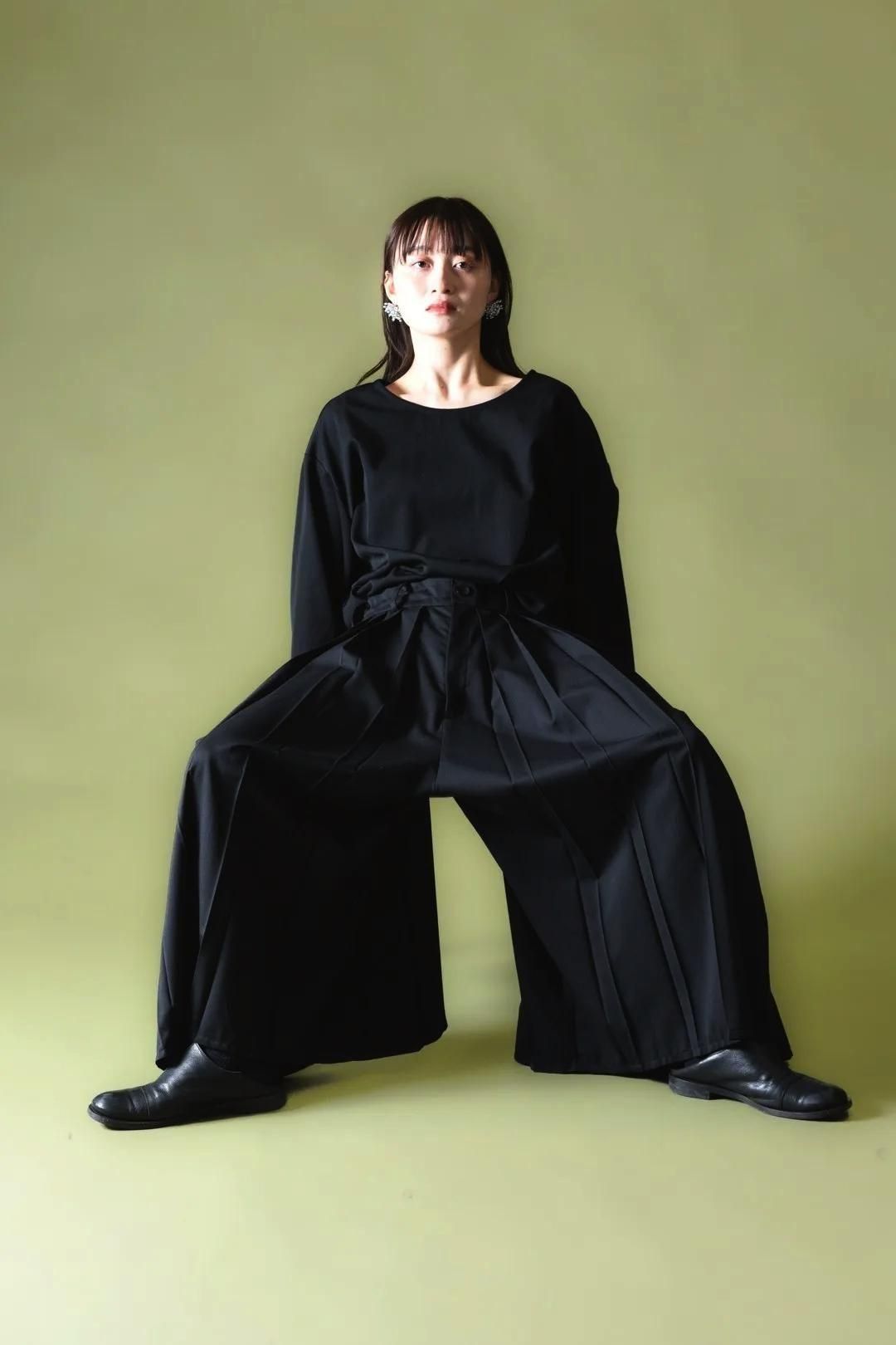 Wool Gabardine Wide Pleats 袴 Pants