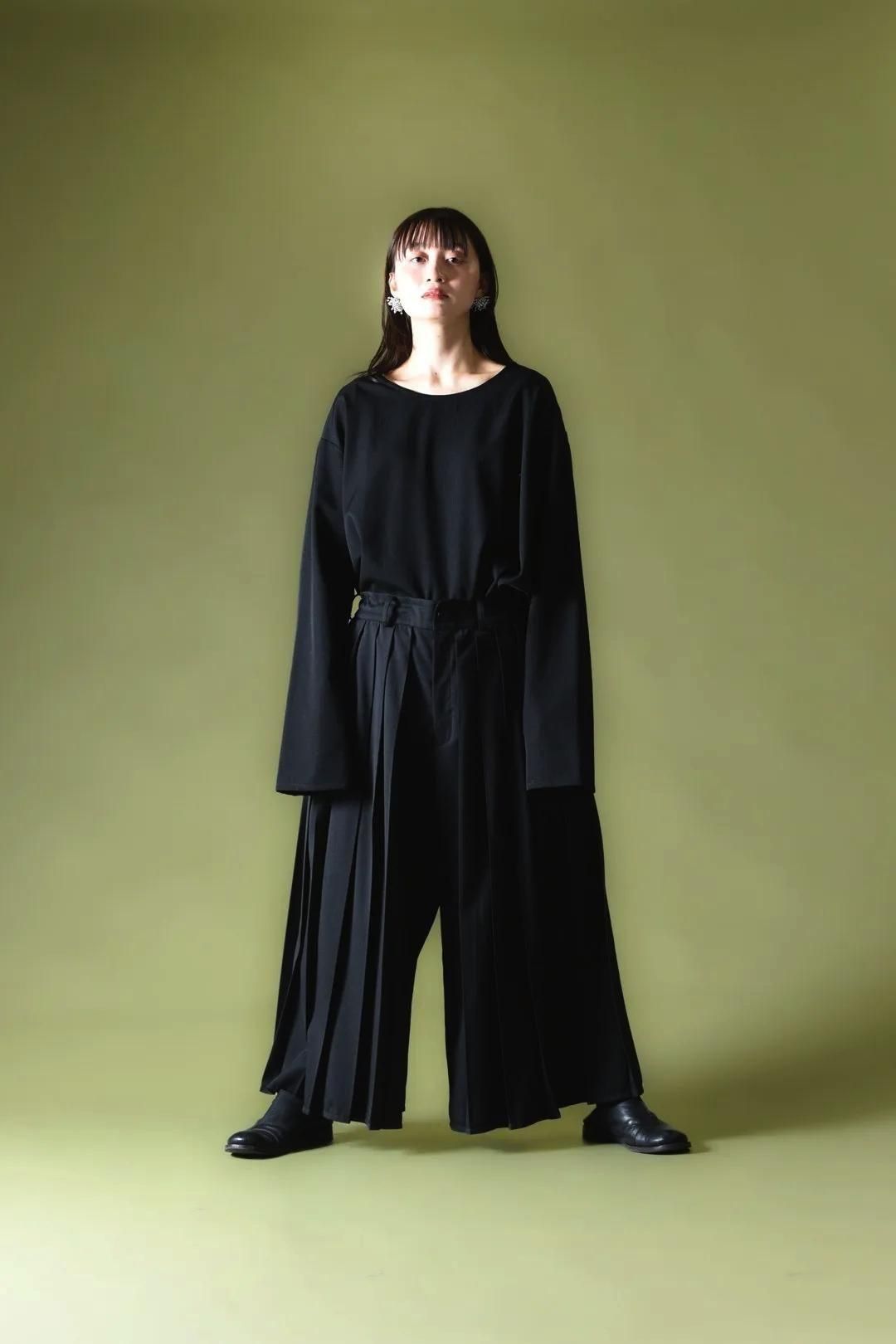 Wool Gabardine Wide Pleats 袴 Pants