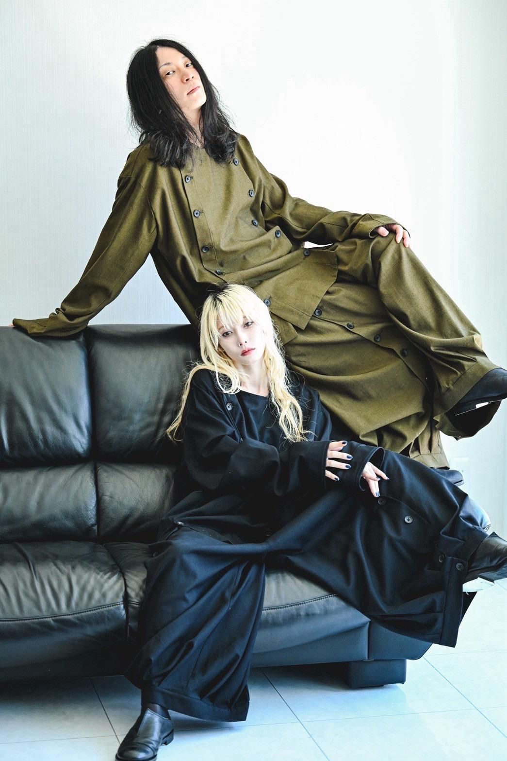 Wool Gabardine Mirrored Button Big Pants