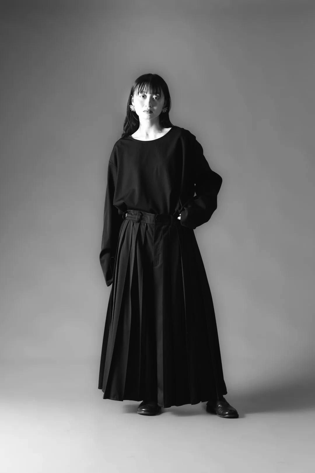 Wool Gabardine Wide Pleats 袴 Pants