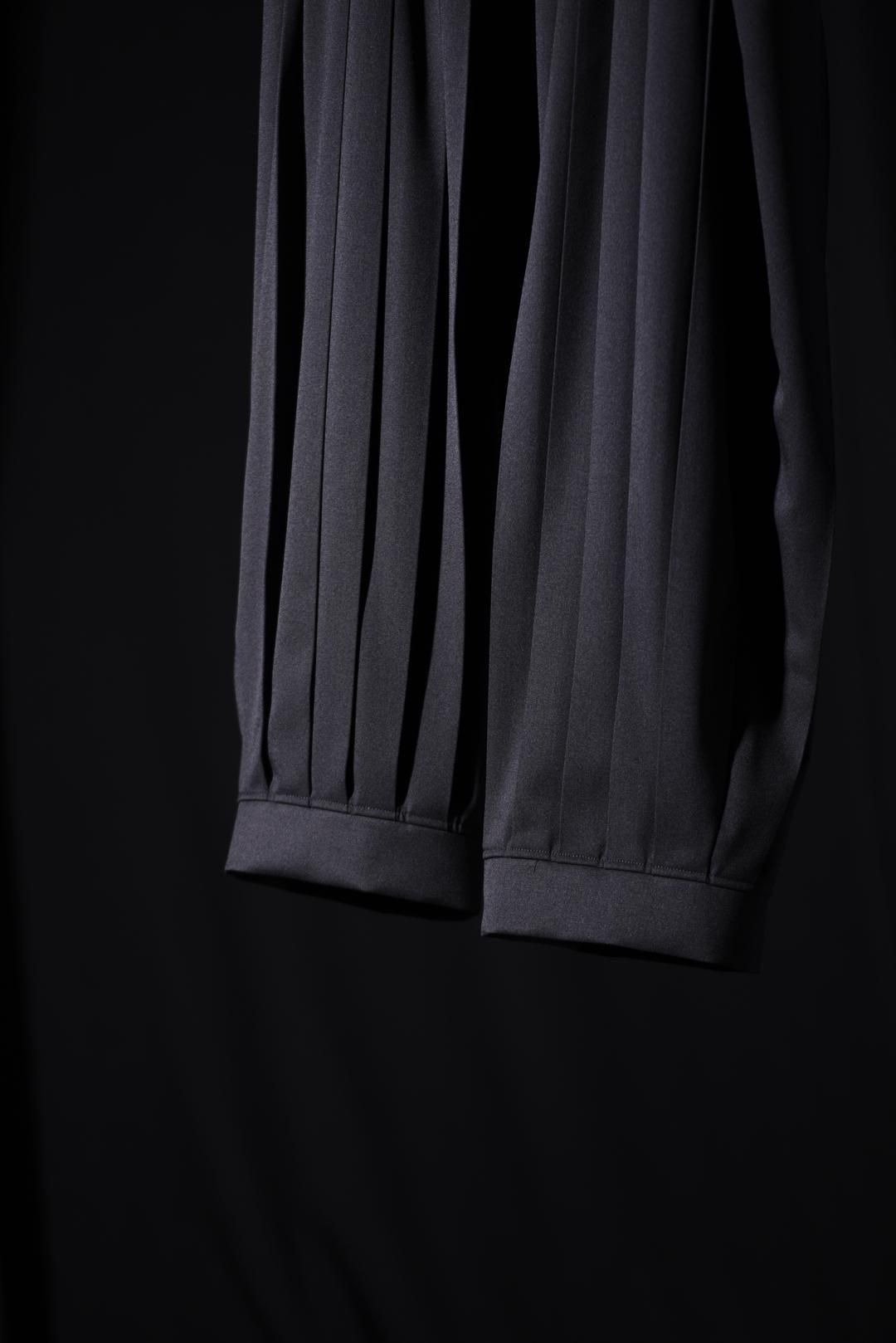 Wool Gabardine Wide Pleats Lantern Pants