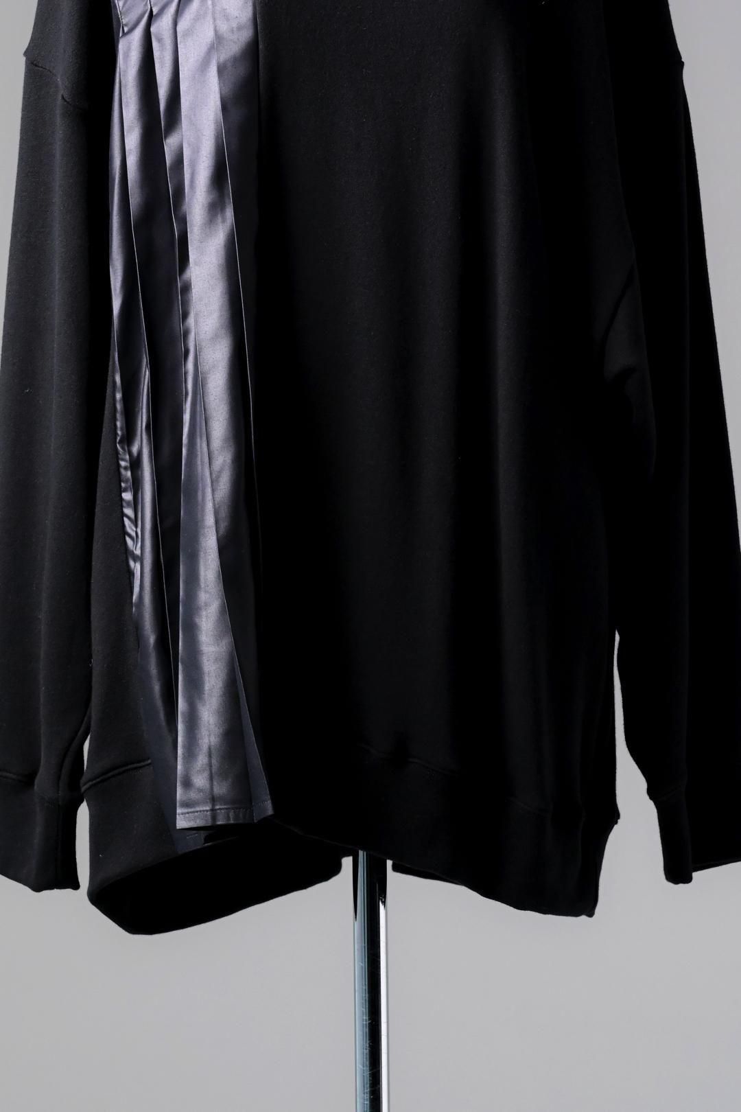 Pleats Tier Sweat black